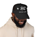 HIGH LIFE — Gorra Blackletter